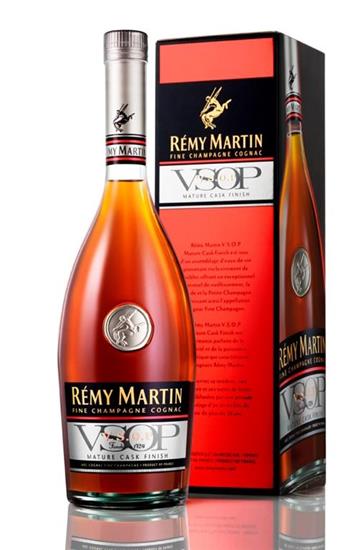 Remy Martin VSOP 40 %  70 cl. N 
LT7440/8439'10 Cognac Etui