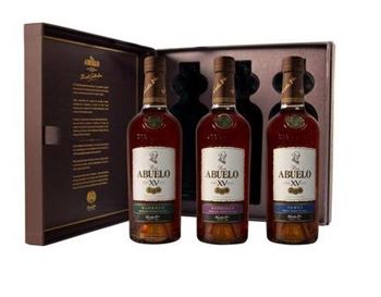 Rum Abuelo XV Collection Set 3x20 cl . N
HY7777/13491 40